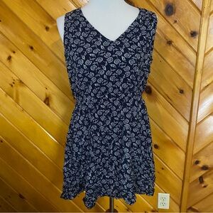 Old Navy Blue and White Sleeveless V-Neck Sundress